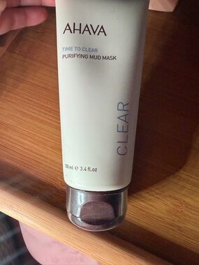 AHAVA Purifying Mud Mask in Off-White Tube with Silver Cap